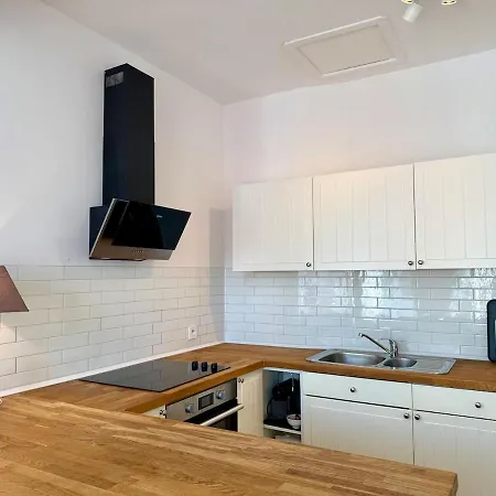 Luxury Overlooking Historic Town Market